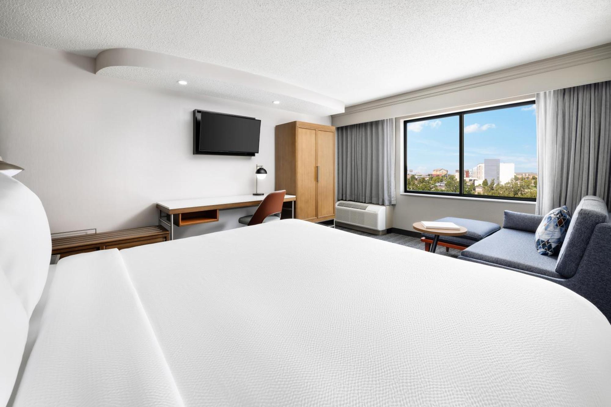 Courtyard By Marriott West/medical Center